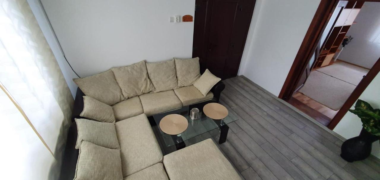Apartamento Casa Alex Si Daiana Orşova Exterior foto